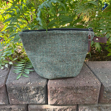 Load image into Gallery viewer, Quarry Pouch, large - Plump