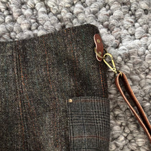 Load image into Gallery viewer, Killegray, Compass Bag - large