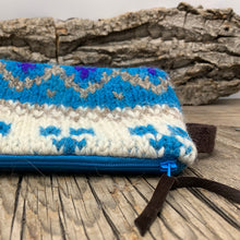 Load image into Gallery viewer, Zip case, small - 'Wasabi'