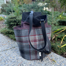Load image into Gallery viewer, Naito Bucket Bag - Chandon