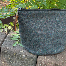 Load image into Gallery viewer, Quarry Pouch, large - Portly