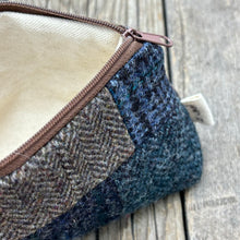 Load image into Gallery viewer, Zip case, small - 'Tamarina’