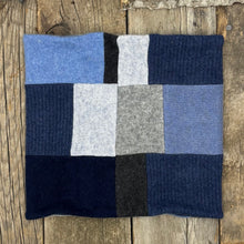 Load image into Gallery viewer, Cashmere, neckwarmer - Woodpecker (large-ish)