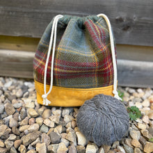 Load image into Gallery viewer, Drawstring Project Bag, medium - Blizzard