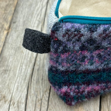 Load image into Gallery viewer, Zip case, small - ’Zaatar’