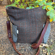 Load image into Gallery viewer, Ben Becula, Compass Bag - large