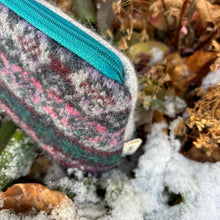 Load image into Gallery viewer, Zip case, small - ’Zaatar’