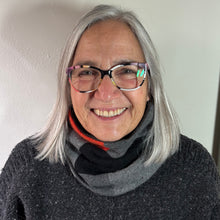 Load image into Gallery viewer, Cashmere, neckwarmer - Catbird (large)