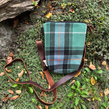 Load image into Gallery viewer, Essential Pouch - Edith Cavell