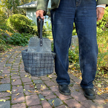 Load image into Gallery viewer, Naito Bucket Bag - Moet