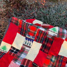 Load image into Gallery viewer, Candy Cane blanket