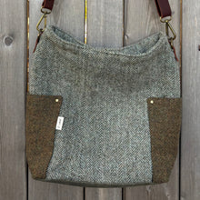 Load image into Gallery viewer, Baleshare, Compass Bag - large