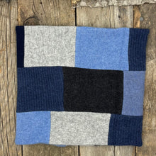 Load image into Gallery viewer, Cashmere, neckwarmer - Woodpecker (large-ish)