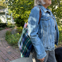 Load image into Gallery viewer, Lumber Duff Tote Bag, huge! - Minto