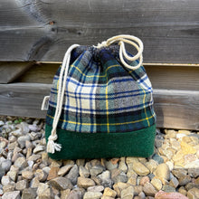 Load image into Gallery viewer, Drawstring Project Bag, adorably small - Muggy