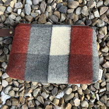 Load image into Gallery viewer, Chestnut, Zip Case, medium (Fiji Tea Towel liner)