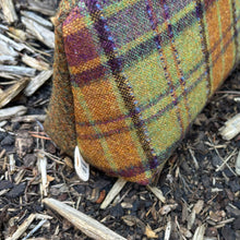 Load image into Gallery viewer, Jack Pine, Zip Case, medium (Canada Tea Towel liner)