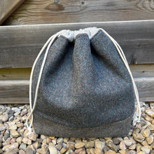 Load image into Gallery viewer, Drawstring Project Bag, large - Drizzling