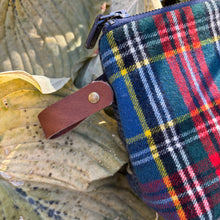 Load image into Gallery viewer, Spruce, Zip Case, medium (Spain Tea Towel liner)