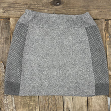 Load image into Gallery viewer, Bassett