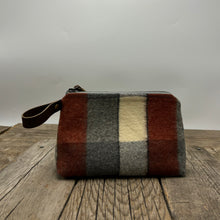 Load image into Gallery viewer, Chestnut, Zip Case, medium (Fiji Tea Towel liner)