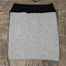 Load image into Gallery viewer, Caravelle