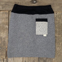 Load image into Gallery viewer, Caravelle