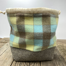 Load image into Gallery viewer, Drawstring, medium - 'Isobar'