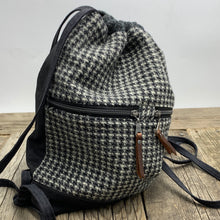 Load image into Gallery viewer, Drawstring, backpack - 'Elowen'