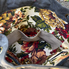 Load image into Gallery viewer, Bee Balm Back Pack - Mason
