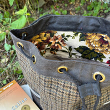Load image into Gallery viewer, Bee Balm Back Pack - Mason
