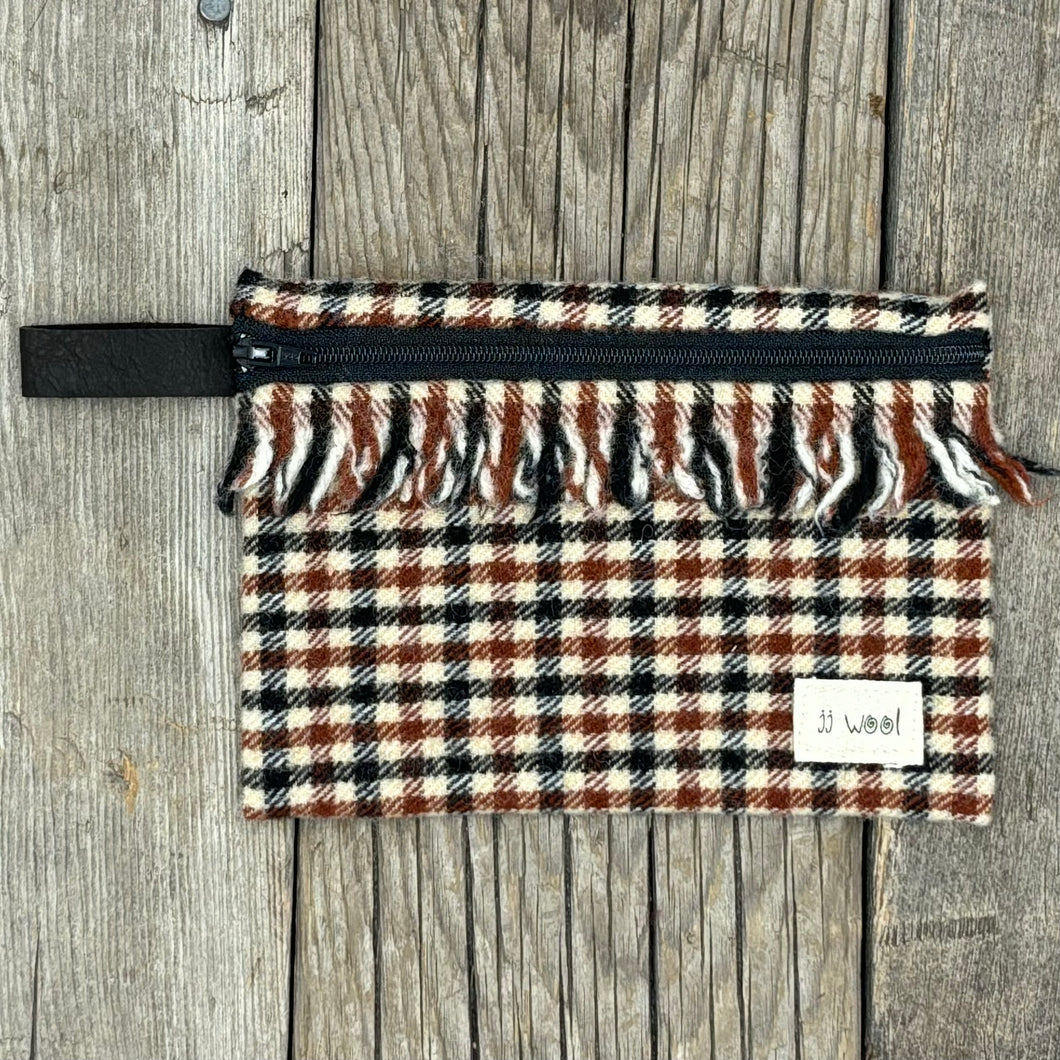 Zip case, fringed - 'Rust Black' Check