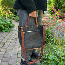 Load image into Gallery viewer, Quarry Tote Bag, large - Granite
