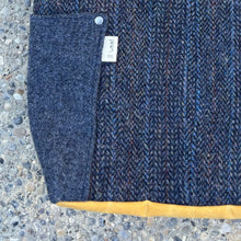 Load image into Gallery viewer, Eriskay, Compass Bag - large
