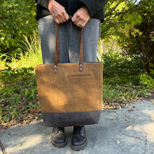 Load image into Gallery viewer, Duffy Tote Bag, large - Errol
