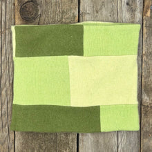 Load image into Gallery viewer, Cashmere, neckwarmer - Warbler
