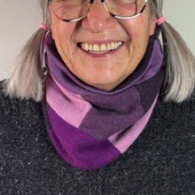 Load image into Gallery viewer, Cashmere, neckwarmer - Babbler
