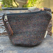 Load image into Gallery viewer, Quarry Pouch, small - Dumpie
