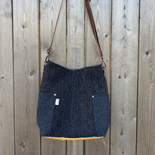 Load image into Gallery viewer, Eriskay, Compass Bag - large
