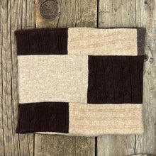 Load image into Gallery viewer, Cashmere, neckwarmer - Stork
