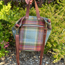 Load image into Gallery viewer, Quarry Tote Bag, large - Pebble
