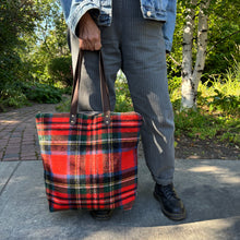Load image into Gallery viewer, Lumber Duff Tote Bag, huge! - Hedley
