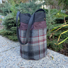 Load image into Gallery viewer, Naito Bucket Bag - Chandon
