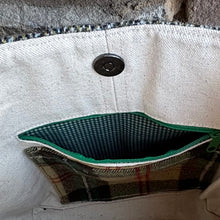 Load image into Gallery viewer, Sanday, Compass Bag - small
