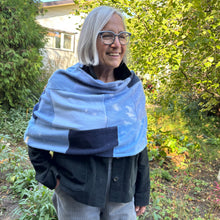 Load image into Gallery viewer, Poncho, cashmere - Dolly
