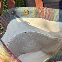 Load image into Gallery viewer, Quarry Tote Bag, large - Pebble
