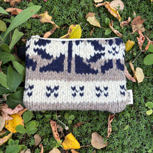 Load image into Gallery viewer, The Birch Flat Zip - Josie

