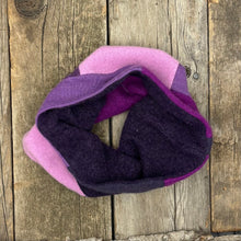 Load image into Gallery viewer, Cashmere, neckwarmer - Babbler

