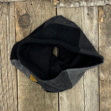 Load image into Gallery viewer, Cashmere, neckwarmer - Turtledove (large-ish)
