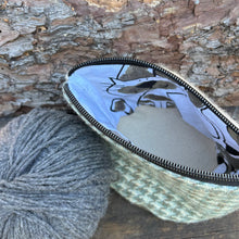 Load image into Gallery viewer, Quarry Pouch, small - Porgy

